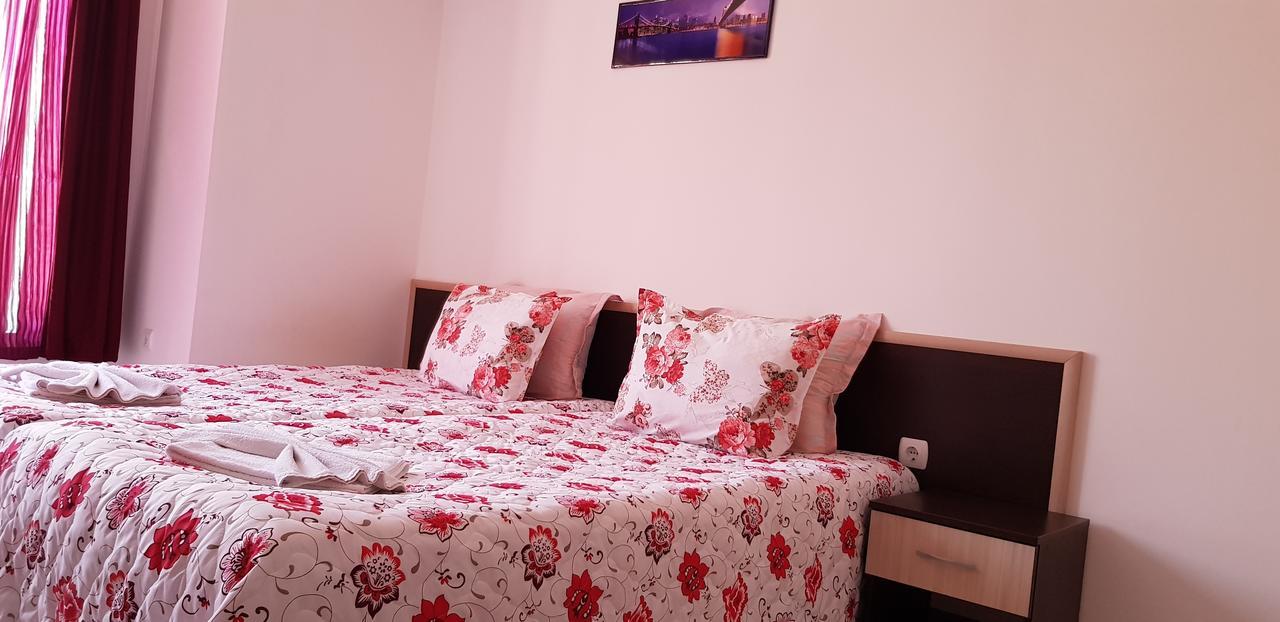 Family Aparthotel Vintegra Burgas Exterior photo