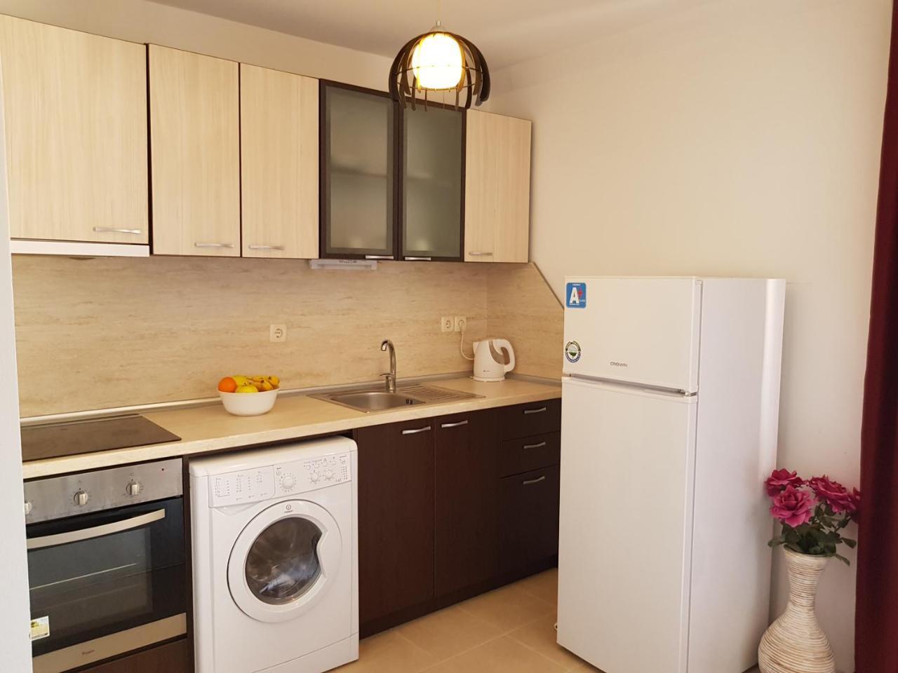 Family Aparthotel Vintegra Burgas Exterior photo